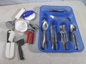 lot 235 image: (F-2) Silverware Tray Full of Assor...