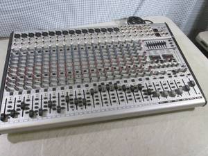 lot 267 image: (EC1) Behringer Eurodesk SL2442FX-P...