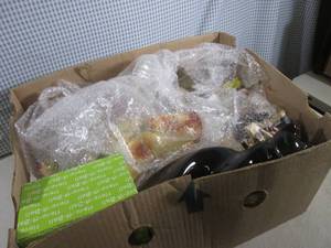 lot 8 image: (EC1) Assorted Decor Figures Etc No...