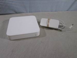 lot 31 image: (BSB) Apple AirPort Extreme Base St...