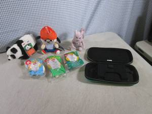 lot 45 image: (F-0) Nintendo Switch Case and Asso...