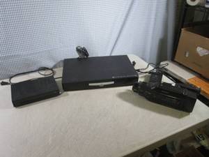 lot 55 image: (A-2) Vizio VBR210 Blu-Ray Disc Pla...