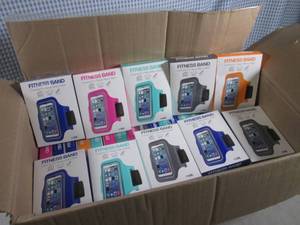 lot 60 image: (EW6) Lot of 46 Fitness Bands in As...