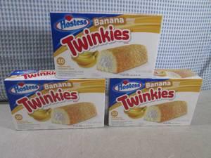 lot 67 image: (B-1) 3 Boxes Hostess Banana Twinki...