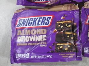 lot 104 image: (B-2) 4 Sharing Size Bags Snickers ...