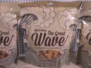 lot 120 image: (B-2) 6 Bags The Great Wave Dog Tre...
