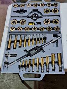lot 322 image: Tap & Die Set 45-piece with Case