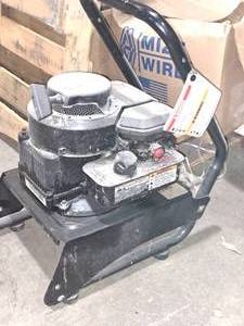 lot 330 image: Briggs & Stratton F020238 Speed Clean 2000-PSI 3.75-hp Gas Pressure Washer Motor