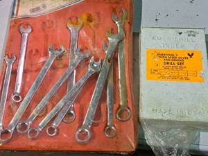 lot 376 image: Lot of (2) Hand Tools - GRIP 10-pc Combination Wrench Set, Ameritools High Speed Silver and Deming Drill Set 4-pc