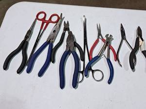 lot 411 image: Lot of (10) Hand Tools - Pliers, Snips