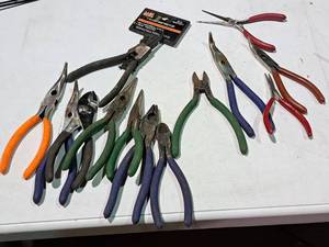 lot 420 image: Lot of (13) Hand Tools - Various Pliers