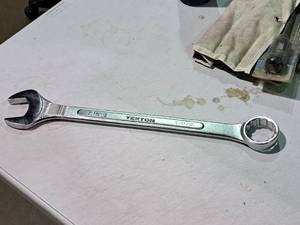 lot 397 image: Tekton 1-1116 Combination Wrench