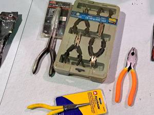 lot 427 image: Lot of (4) Hand Tools - MIT 11 Extra Long Nose Plier, Alltrade 7 Long Reach Flat Nose Plier, 5-piece Mini Plier Set, Pliers