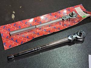 lot 453 image: Lot of (2) 38 Flxr Head Ratchet