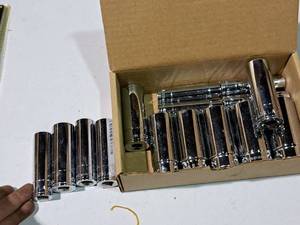 lot 487 image: Socket Set 15-piece