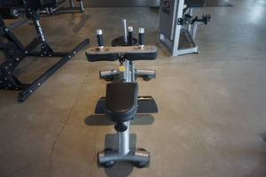 lot 8 image: Matrix Seated Calf Raise Exercise Machine