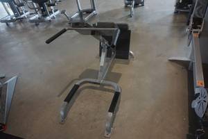 lot 18 image: Cybex Incline Row Weight Training Exercise Machine