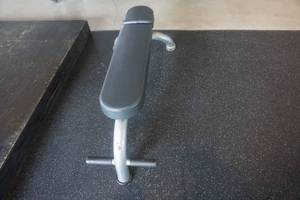 lot 33 image: Matrix Weight Lifting Exercise Bench