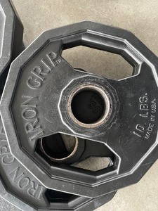 lot 51 image: 4 - Iron Grip Brand 10 lb Weight Plates