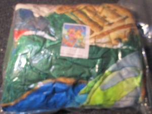 lot 18 image: Scooby Doo TapestryThrow...
