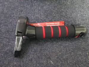 lot 42 image: 2 Car Handle Assists...