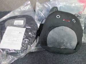 lot 46 image: 2 Plush Toys...
