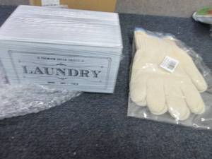 lot 67 image: Dryer Sheets Holder, Heat Resistant...