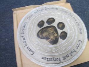 lot 78 image: Pet Memorial Stepping Stone...