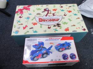 lot 92 image: 2 Dinosaur Toys...