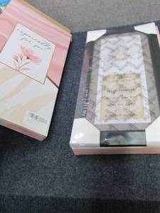lot 114 image: A Prayer for Mom Photo Frame...
