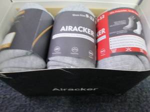 lot 121 image: 6 pr Airacker Ankle Athletic Runnin...