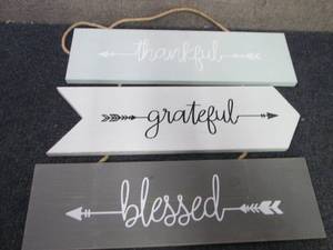 lot 126 image: 3 Sign Wall Dcor...