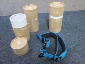lot 143 image: 3 SparklyPets Bungee Wide Dog Colla...
