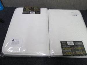 lot 152 image: 2- BIGFOOT Memory Foam Bath Mat 17 ...