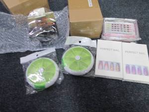 lot 366 image: 2 pks Hair Clips, 2 pks Pill Boxes,...