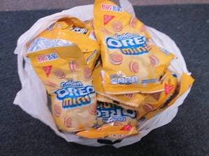 lot 391 image: 18-3 oz Bags Golden Oreos Minis...