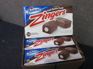 lot 435 image: 3- 12.7 oz 10pks Hostess Zingers be...
