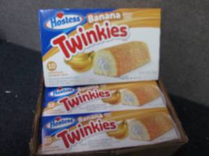 lot 436 image: 3- 10pk 13.58oz Boxes Hostess Banan...