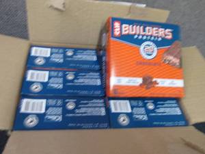 lot 468 image: Case of 6- 6pks Clif Builders Prote...