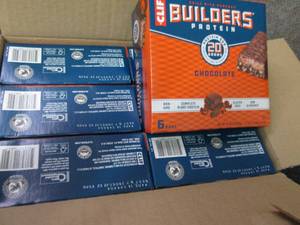 lot 469 image: Case of 6- 6pks Clif Builders Prote...