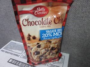 lot 496 image: 10-21 oz Pks Betty Crocker Chocolat...