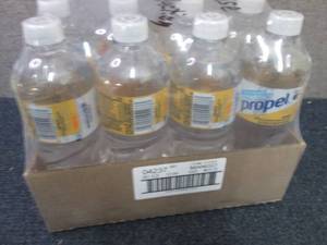 lot 517 image: 12- 24 oz Bottles Propel Mango...