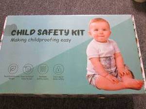 lot 39 image: new child safety kit ...