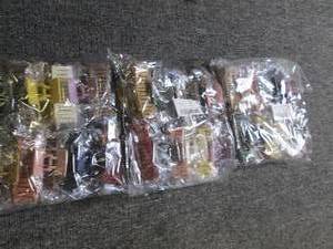 lot 44 image: 3 new packages of 10 claw clips for...