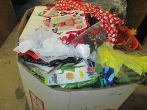 lot 81 image: pallet of halloween overstock ...