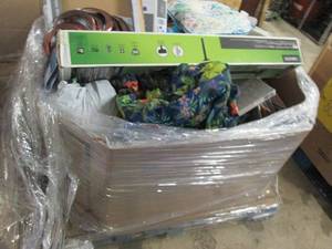 lot 85 image: pallet of misc please see pictures ...