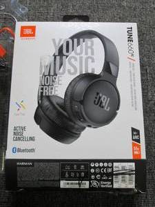 lot 125 image: JBL tune 660 nc active noise cancel...