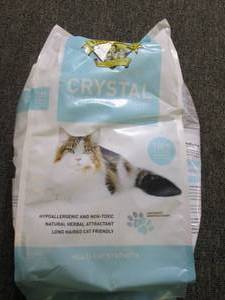 lot 192 image: 8lb bag of crystal the litter that ...