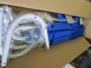 lot 221 image: the wet set new intex pool ladder ...