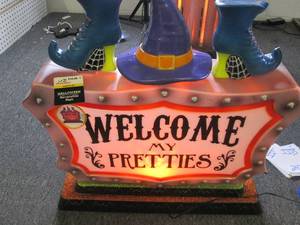 lot 242 image: halloween reversible sign ...